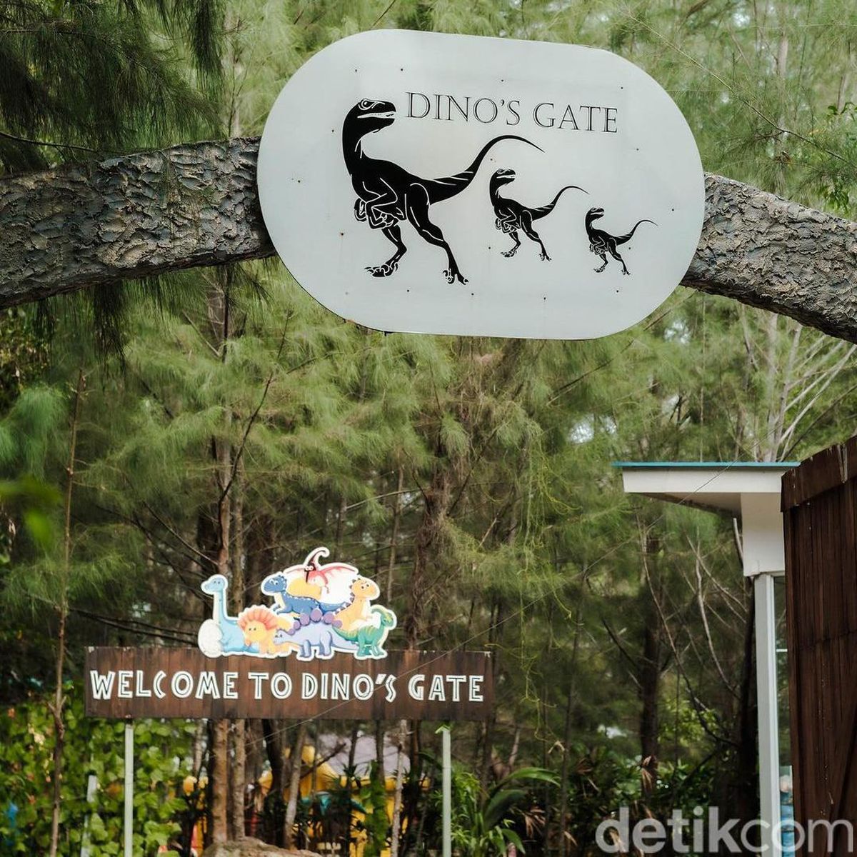 Dinos Gate Batam